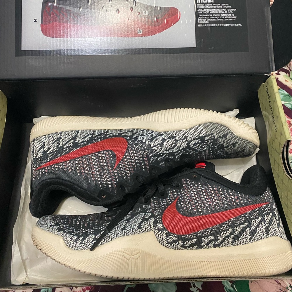 KOBE’S MAMBA RAGE BRIGHT CRIMSON SAILS
